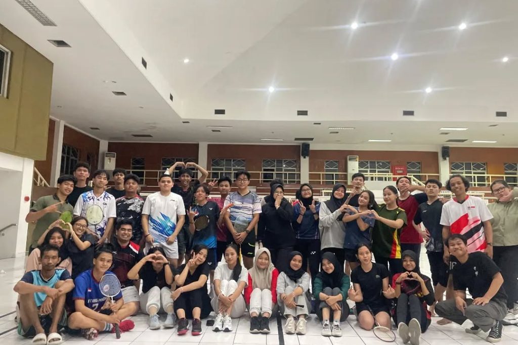 Selamat datang mahasiswa baru 2024 dan selamat bergabung di UKM Badminton Unsada 🫡💪#Badminton